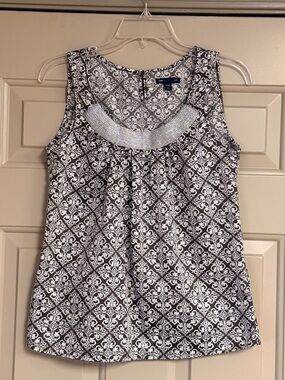 GAP Women’s Size XS Blackish Brown and Silver Sleeveless Patterned Camisole